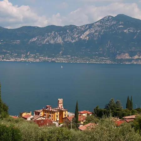 Holiday home Casa Angelo Torri Del Benaco